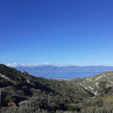 Apartment Al Minatore Appartamento Panoramico Tra Mare E Montagna Con Parcheggio Gratuito Motta San Giovanni