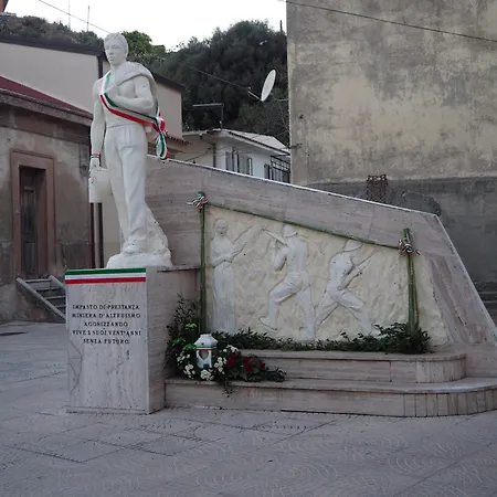 6 Kilometri Dal Mare E Dall'aspromonte Visita Canyon E Castello Apartament *