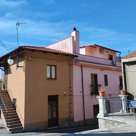 Appartamento 6 Kilometri Dal Mare E Dall'aspromonte Visita Canyon E Castello *