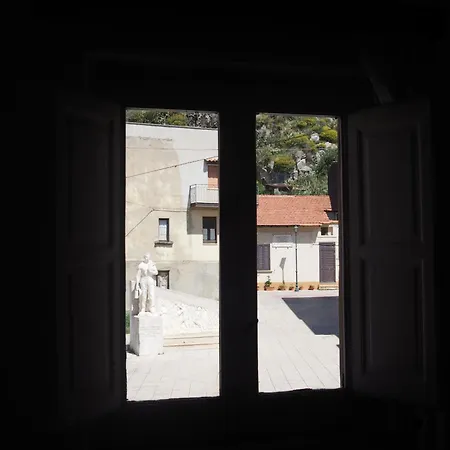 Al Minatore Appartamento Panoramico Tra Mare E Montagna Con Parcheggio Gratuito Apartment