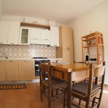 Al Minatore Appartamento Panoramico Tra Mare E Montagna Con Parcheggio Gratuito Apartment *