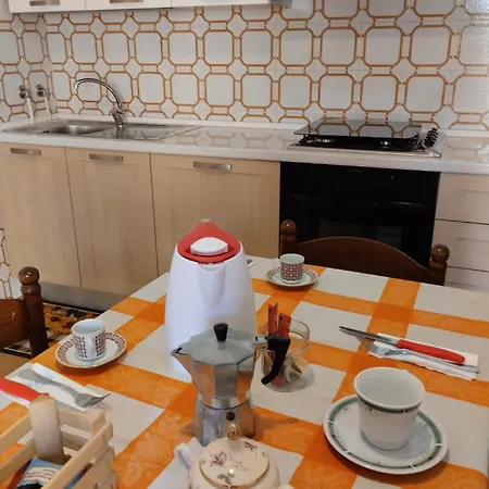 6 Kilometri Dal Mare E Dall'aspromonte Visita Canyon E Castello