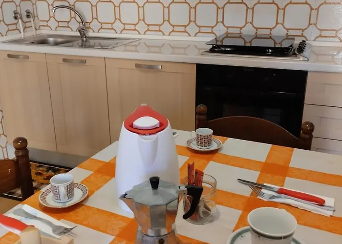 6 Kilometri Dal Mare E Dall'aspromonte Visita Canyon E Castello